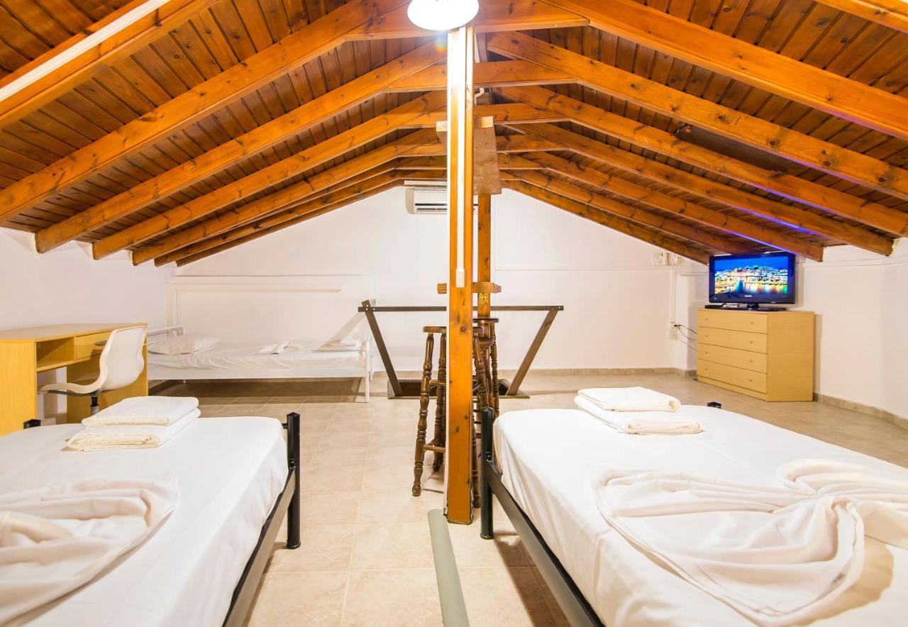 Marina'S Elegance Aparthotel Kriopigi Bagian luar foto